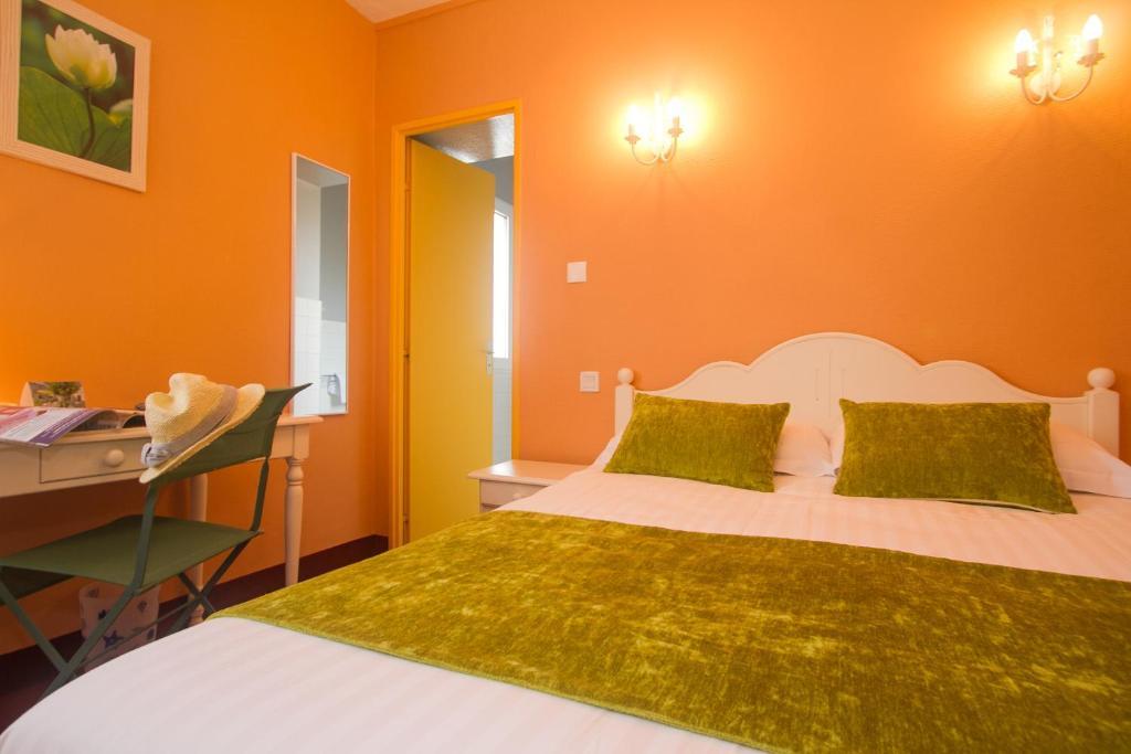 Hotel Les Hirondelles Les Sables-dʼOlonne Habitación foto