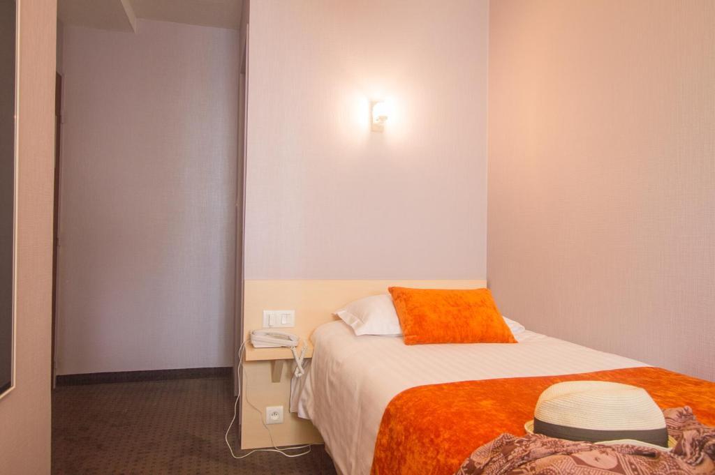 Hotel Les Hirondelles Les Sables-dʼOlonne Habitación foto